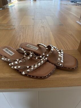 Steve Madden Brown Studded Triple-Strap Slide Sandals